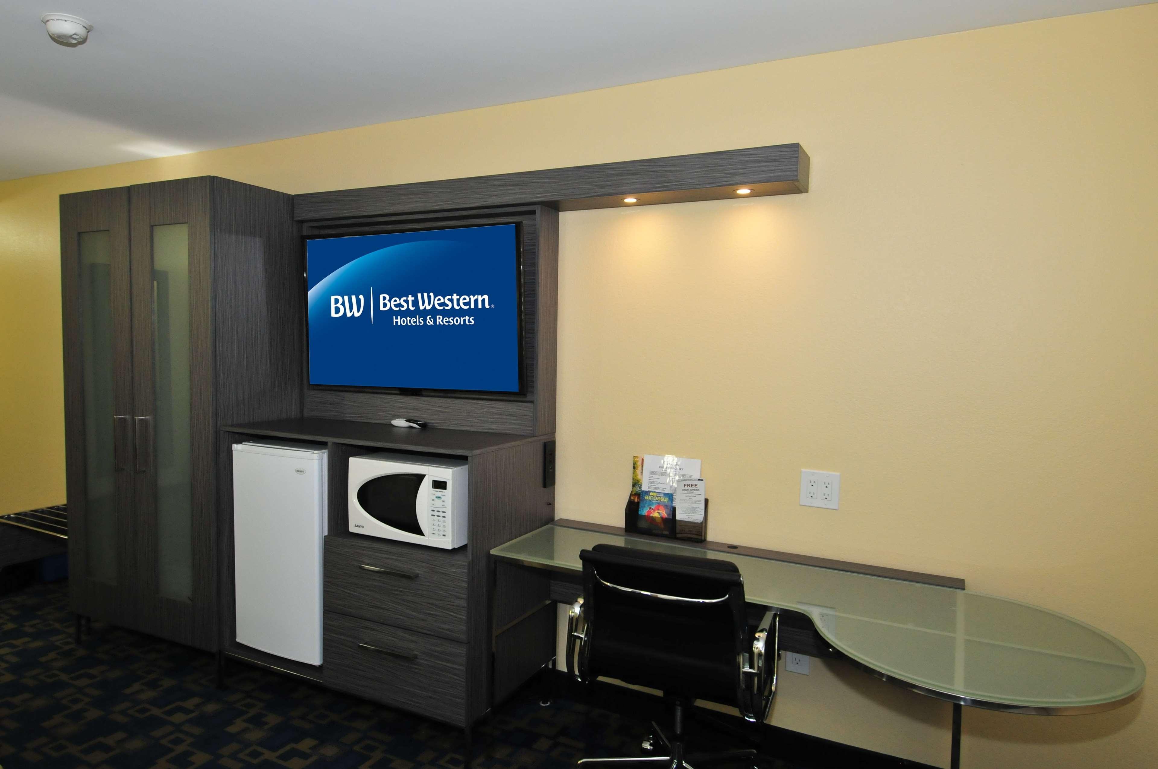 Best Western Antelope Inn & Suites Red Bluff Ngoại thất bức ảnh