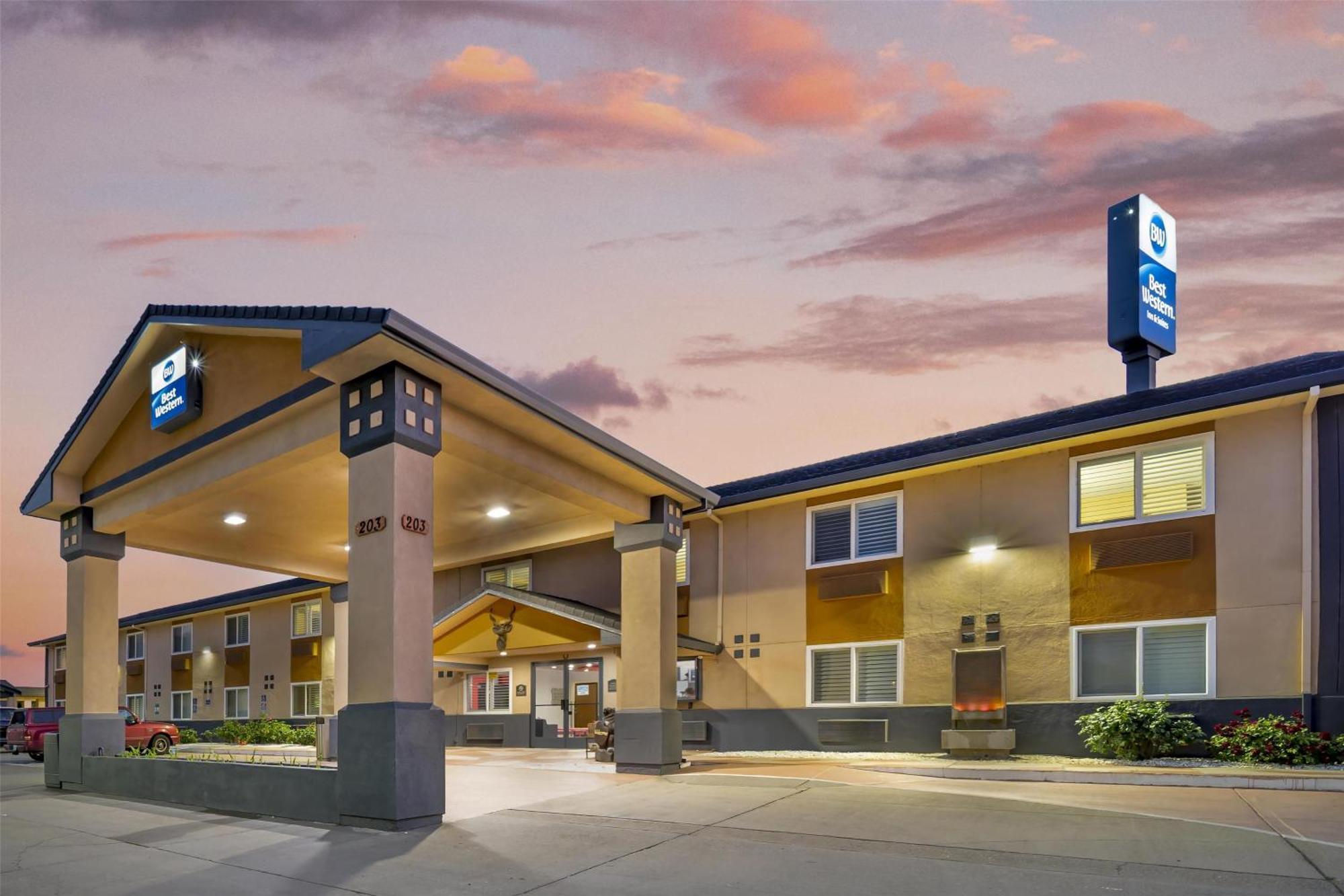 Best Western Antelope Inn & Suites Red Bluff Ngoại thất bức ảnh